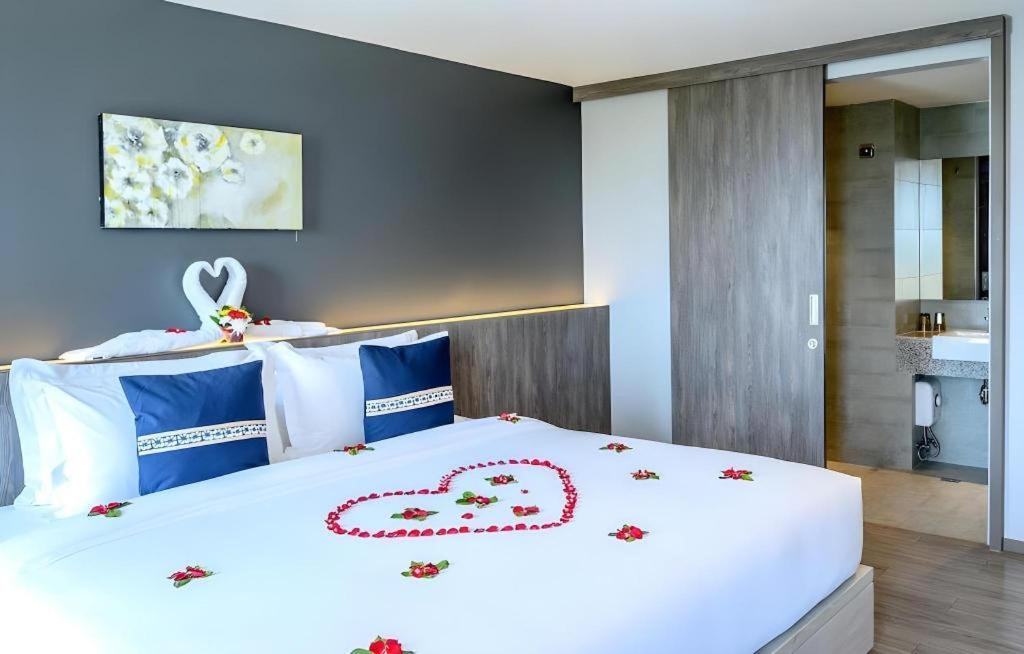 Iwish Hotel Банкок Екстериор снимка