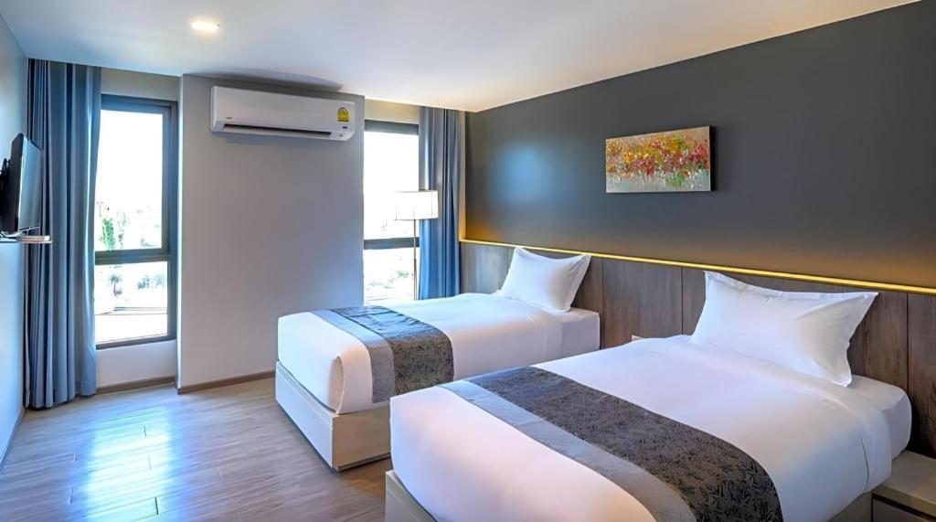 Iwish Hotel Банкок Екстериор снимка