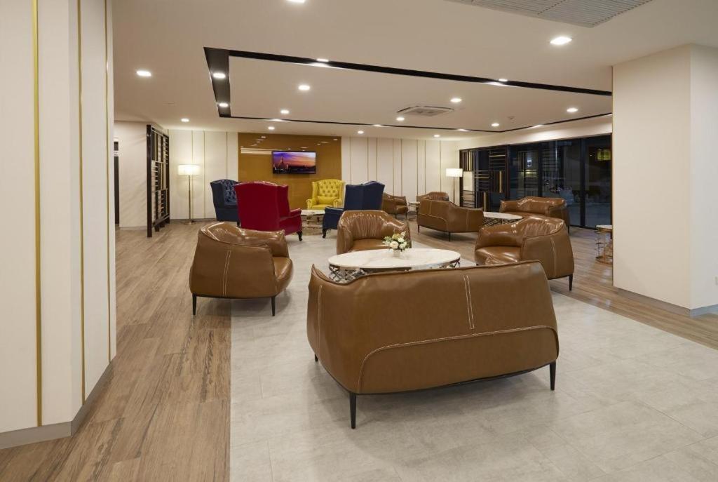 Iwish Hotel Банкок Екстериор снимка