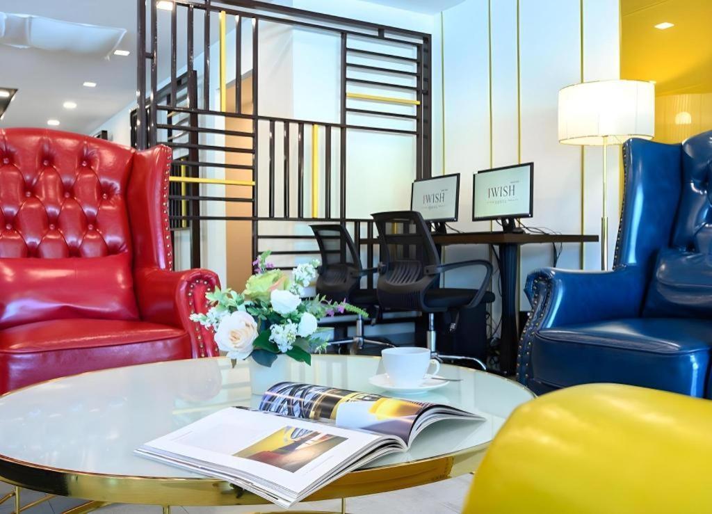 Iwish Hotel Банкок Екстериор снимка