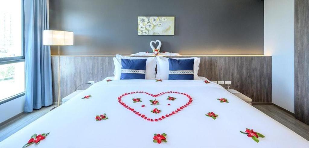 Iwish Hotel Банкок Екстериор снимка